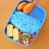 おにぎりを使わない簡単キャラ弁【パペットスンスン弁当】はフワフワご飯が魅力！