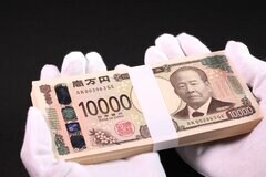 【国民負担率46.2％】国民全体の所得「半分近く」税と保険料に。社会保障費約137兆円「保険料だけ」で約82兆円を負担
