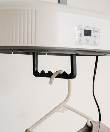 3COINS家電が進化」少量洗いに便利「折りたたみ洗濯機4180円」「乾燥機