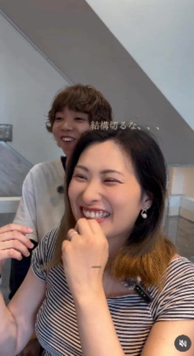 ダメージ毛に悩む女性のビフォー画像