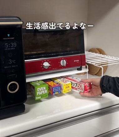 「天才やー」生活感が出る〈ラップのパッケージ〉→目からウロコのアイデアで〈おしゃれなラップケース〉に大変身！リメイクシートで簡単DIY