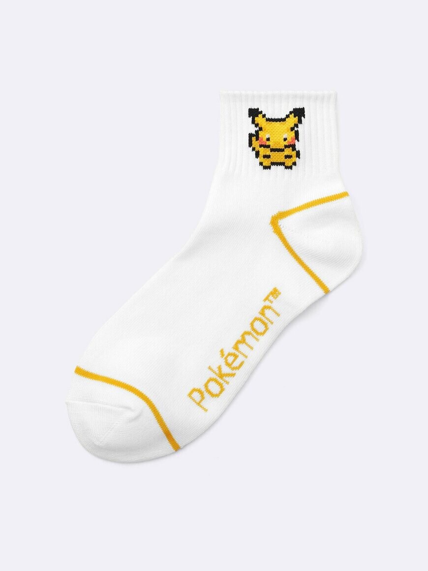 出所：GU公式　ソックス Pokemon
