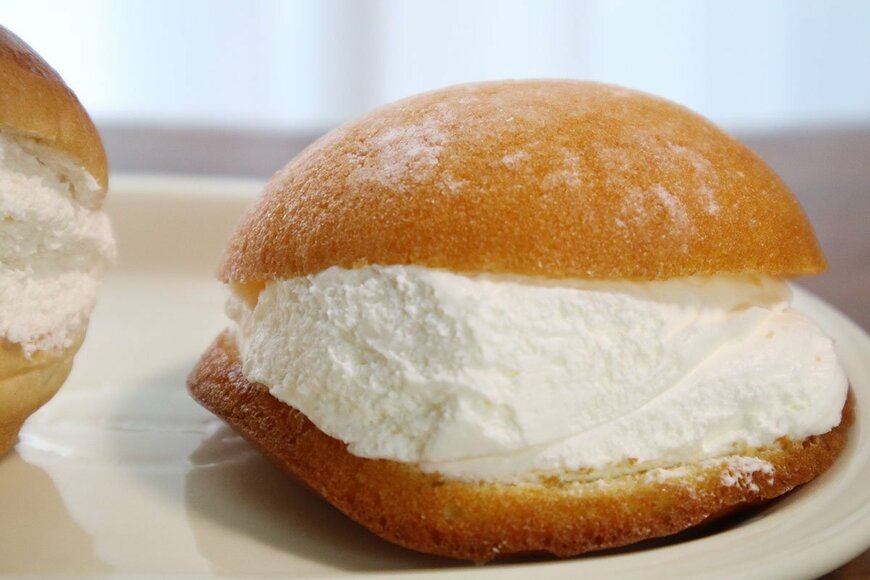 ファミリーマートの『クリームシフォン　マリトッツォ風』