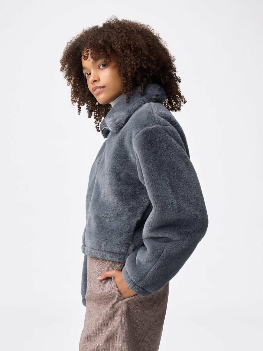 画像出所：GU公式オンラインストア