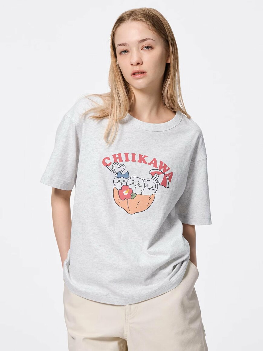 出所：GU公式　グラフィックT CHIIKAWA／カラー：02 LIGHT GRAY