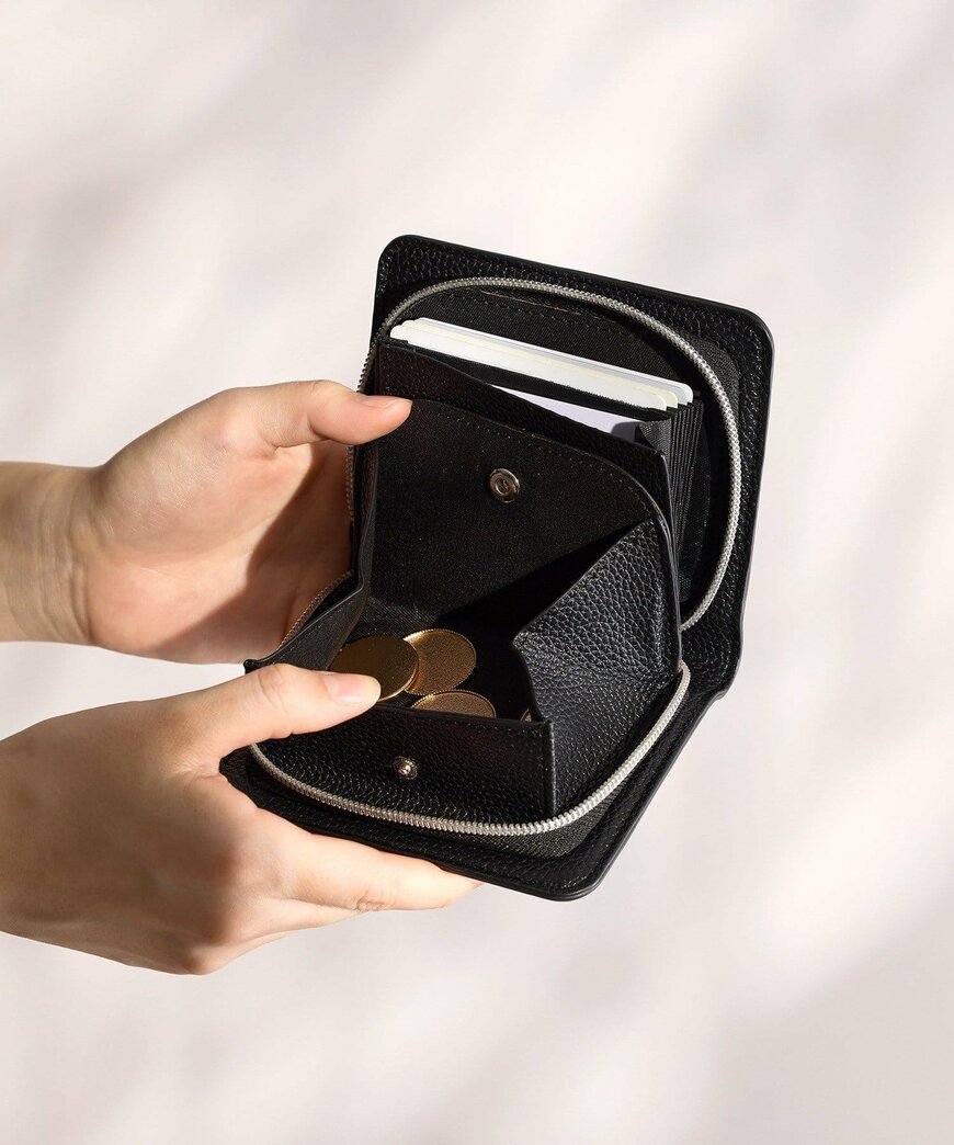 画像出所：3COINS公式通販サイト