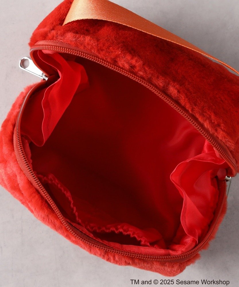 ライトオン公式　「SESAME STREET」スクエアファーポーチ（レッド中）