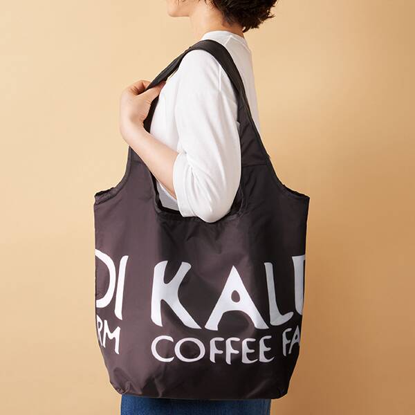 カルディ「コンパクト保冷バッグ」