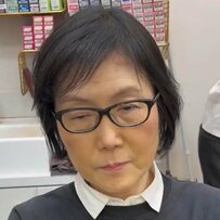 【大変身】ボリューム感と襟足の跳ねに悩む女性が大胆イメチェン！「本当にかっこいいです！」と大絶賛