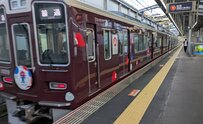 阪急の沿線の駅で電車を待っていたら…まさかの「ミャクミャクとの再会」に思わず声を上げてしまう
