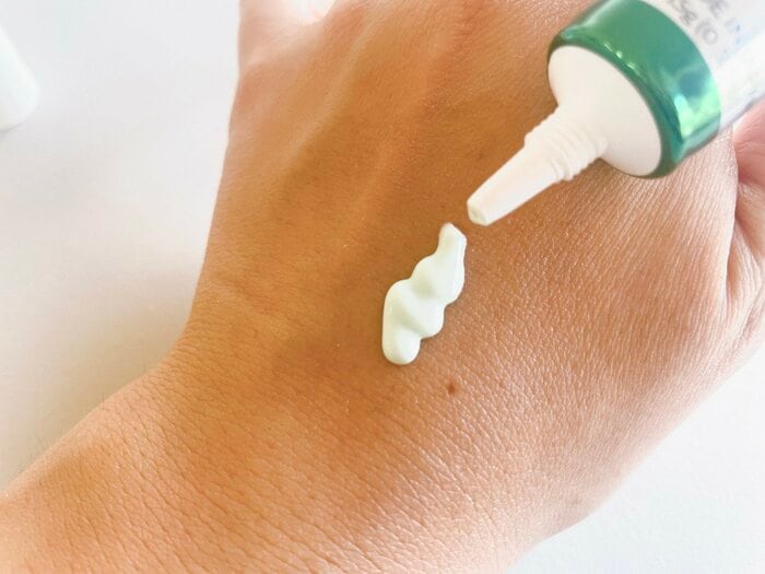 狙ったところにジェルが出しすい形状