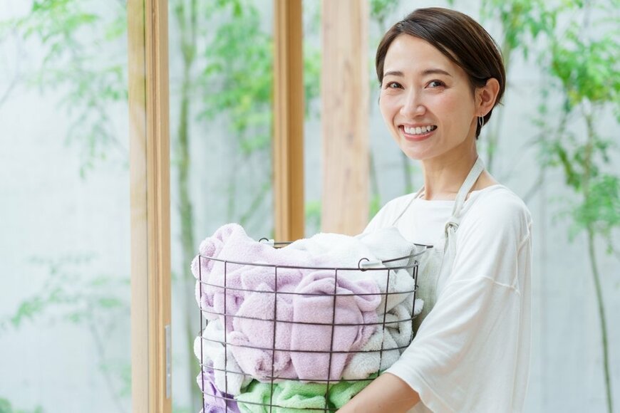 減り続ける「専業主婦世帯」の年収・貯蓄額・負債額はどれほどか