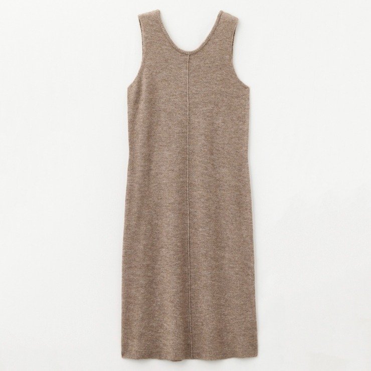 出所：しまむら公式オンラインストア レディース　ニットワンピース+ニットカーディガンセット（近藤千尋）