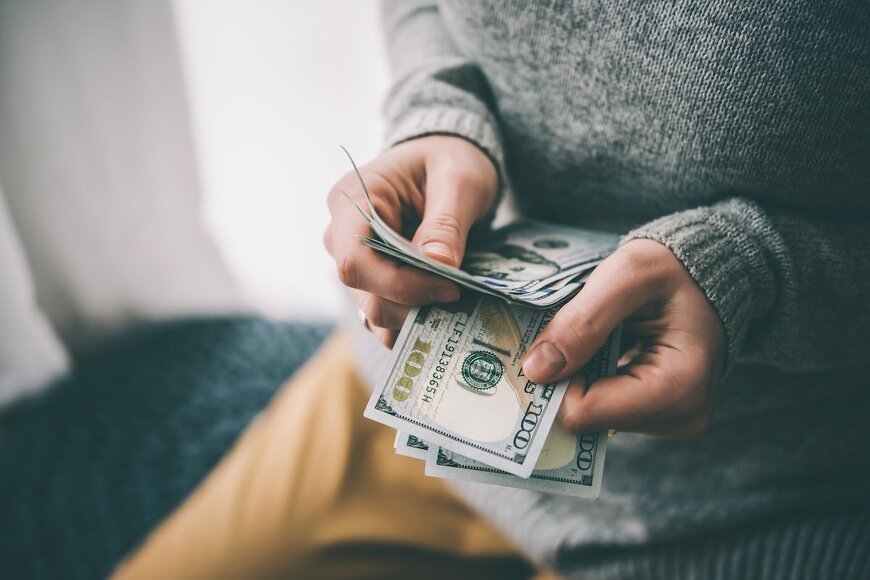 60代と40代の貯蓄額の大きな差とは？平均値と中央値の違いも合わせてチェック！