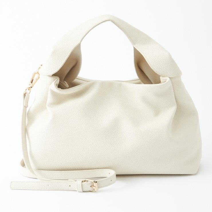 出所：しまむら　タック入りハンドバッグ（yumi）