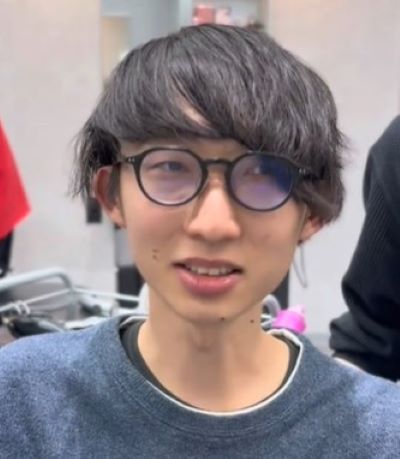 ずっと「前髪を流していた」男性が、少し強めのパーマでイメチェン！変身姿に絶賛の声