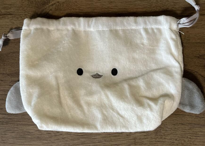 ダイソー、シマエナガ巾着の画像