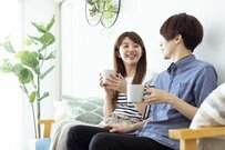 厚生年金「モデル世帯夫婦」は月額22万円。共働きやシングルはいくらか