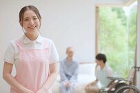 「介護福祉士・社会福祉士・ケアマネジャー」の違いとは？平均給与と仕事内容の違いを解説