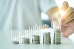 【つみたてNISAとiDeCo】月3万円を「年率3％・5％」で20年間運用できたらいくらか、推移もグラフで見る