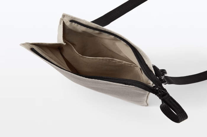 小物を分けて収納できます