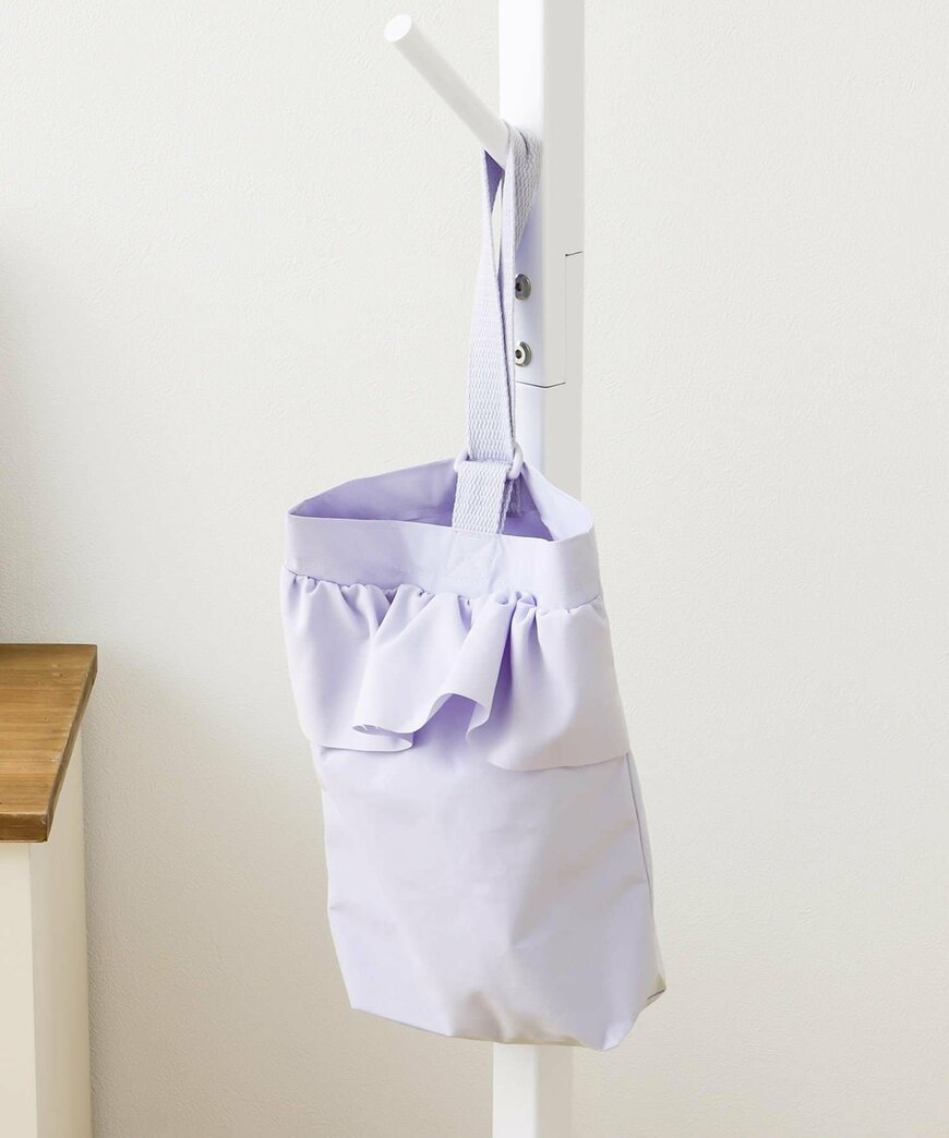 出所：3COINS公式　シューズバッグ