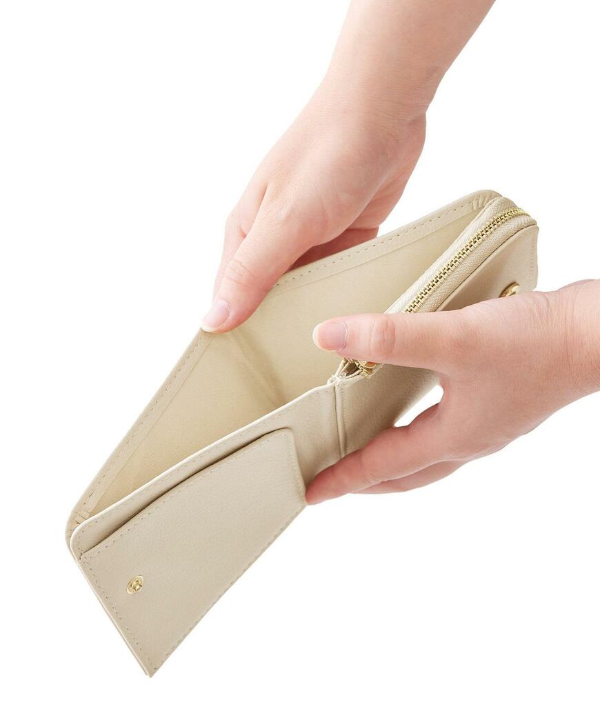 出所：パルグループ公式ファッション通販サイト 3COINS トラベルミニウォレット