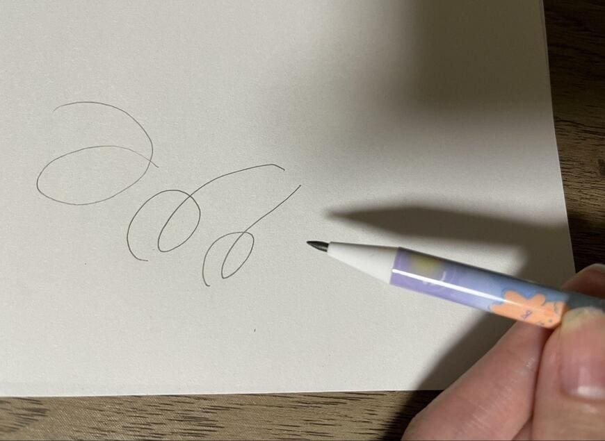 セリア、えんぴつみたいなシャープペンシル画像