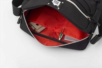 HMV&BOOKS公式 からあげクン　ショルダーバッグ