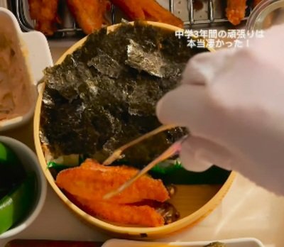 ラスト弁当リベンジ！【やみつきのり弁当】「お弁当食べてくれてありがとう」卒業証書のような弁当が話題