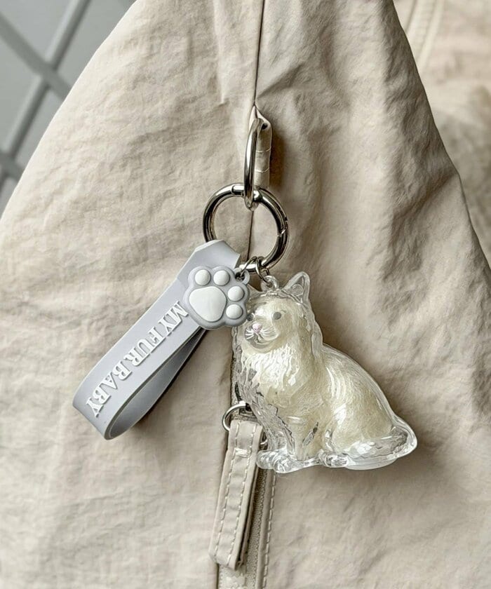 愛猫の毛を大切に保管し、キーホルダーとして持ち歩けます