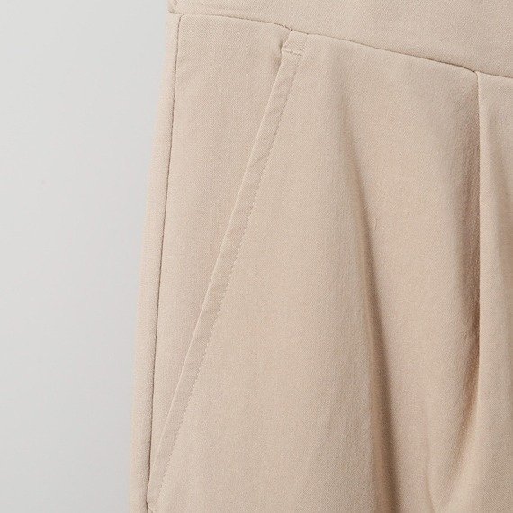 出所：株式会社ニトリホールディングス　接触冷感すっきりイージーパンツ