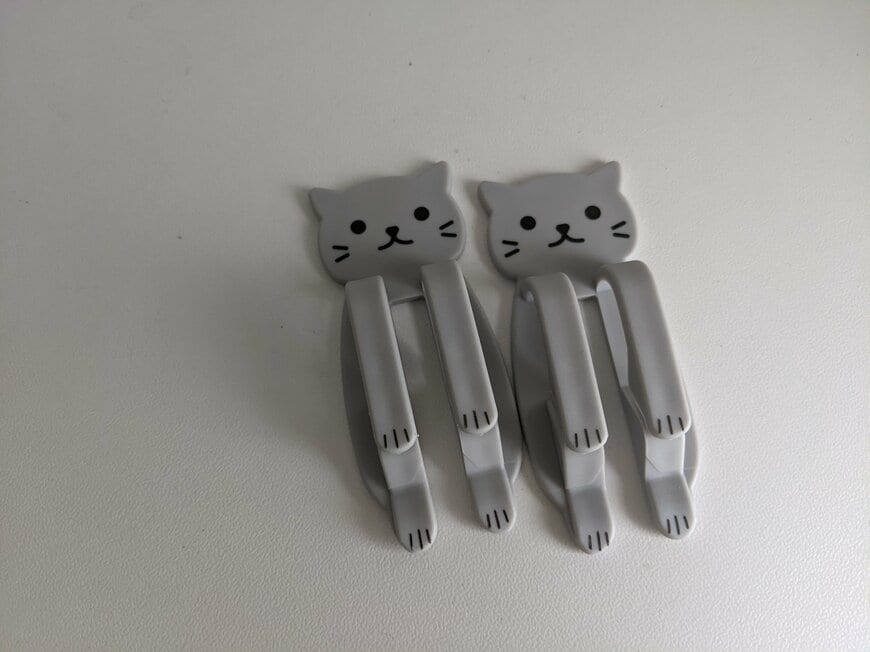 筆者撮影（セリア、ねこ型ごみ袋ストッパー2個組）