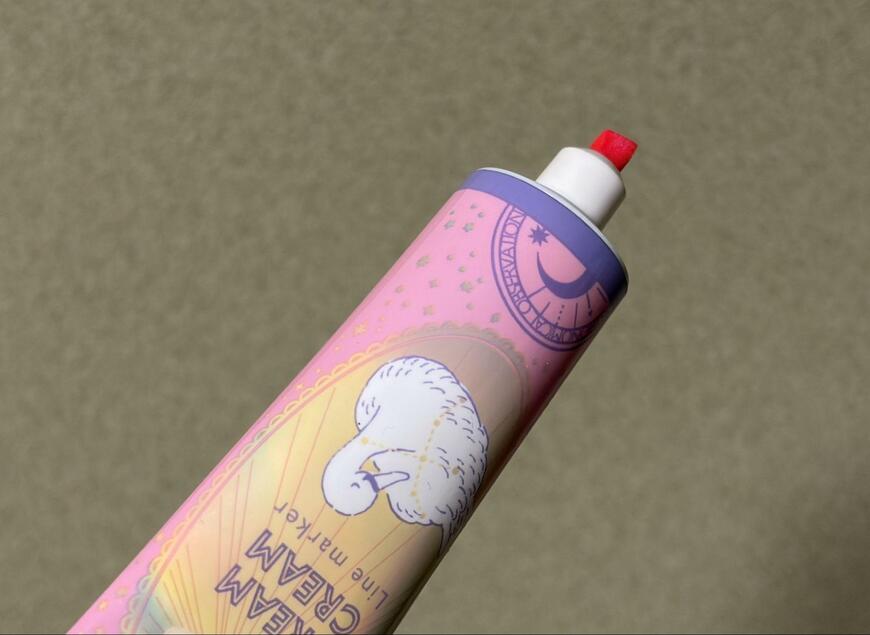 筆者撮影（セリア、マーカーペン チューブ型 Fantasy）