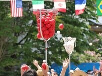 その手があった！ 運動会をパブリックビューイング形式でやる学校が登場