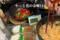 「まだ入る？」驚くボリュームの豪華弁当に思わず二度見　メイン級の「おかず詰め詰め弁当」に衝撃