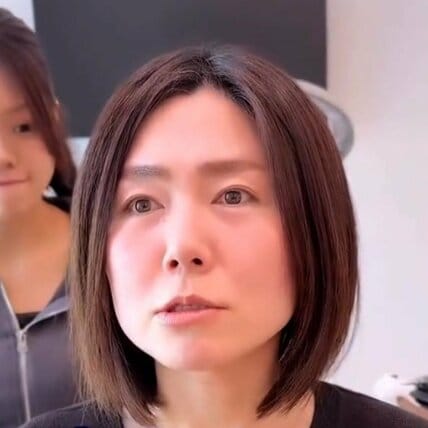 【大変身】「扱いやすいショートヘア」を希望の女性が大変身！髪の広がりやすさを感じさせない仕上がりに