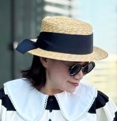 【62歳マダム】”パフスリーブのボーダートップス”で可愛いと上品を両立！センスのある大人コーデに「めちゃくちゃ可愛い！」「すごくお似合いです」の声