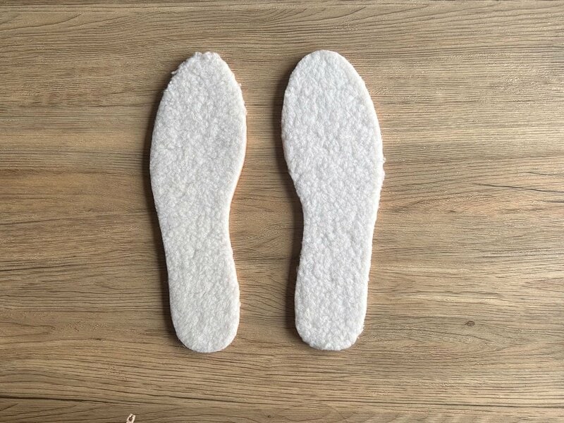 【ダイソー】ふわもこボアインソール筆者撮影写真