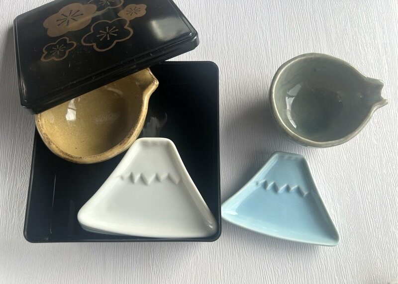 【ダイソー】ミニ三重箱（黒・13cm）筆者撮影写真