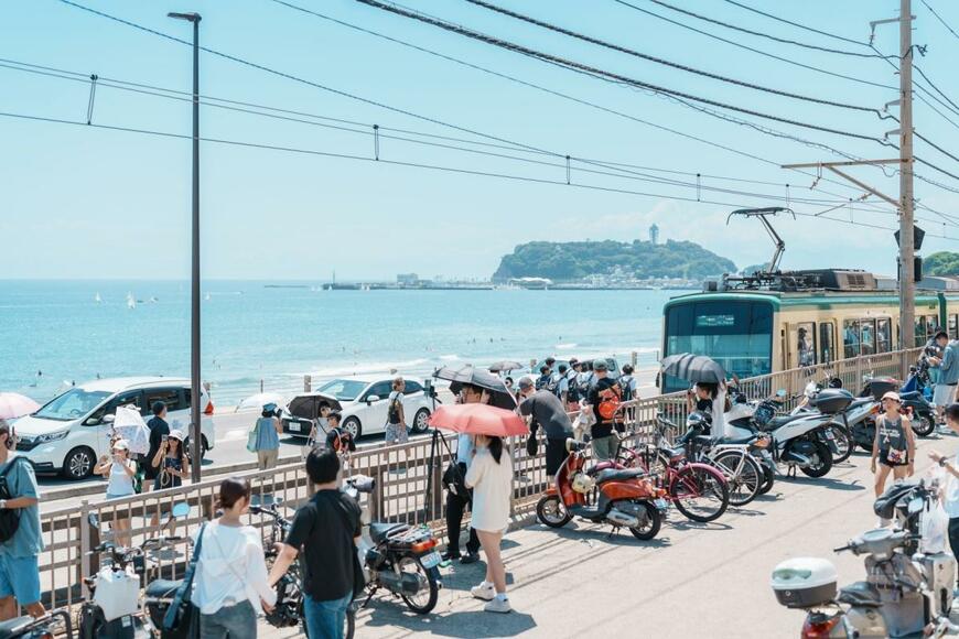 Jo Panuwat D/shutterstock.com