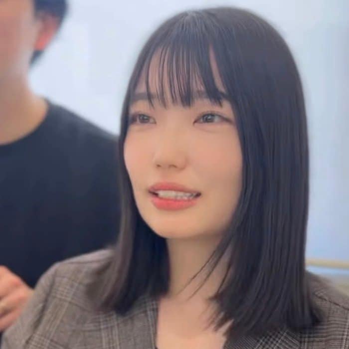 「素晴らしい髪型」長年セルフカットをしていた女性が美容師のもとでショートヘアに！鏡を見て「可愛い」と満足の仕上がり