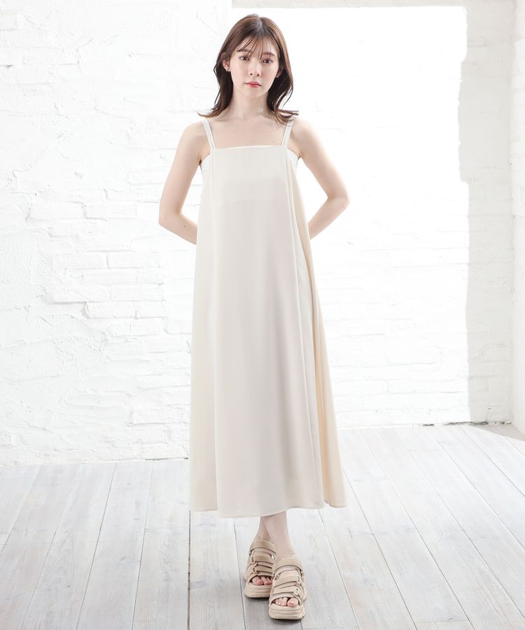 出所：ハニーズ公式通販 ホルター付キャミワンピ