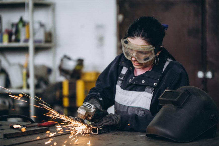 女性の鉄工の給料はどのくらいか