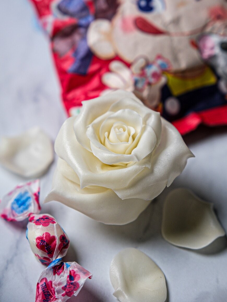 ミルキーで作ったバラ