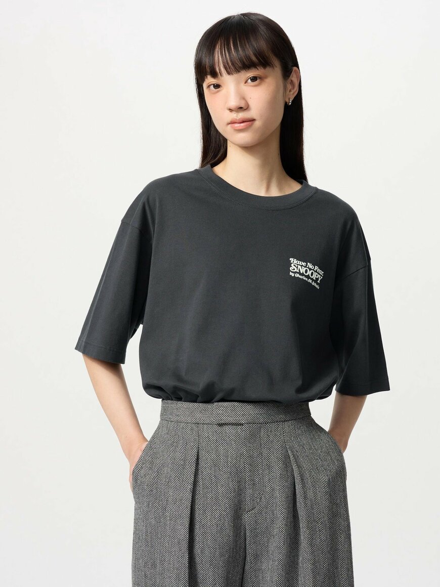 ユニクロ ピーナッツ UT/オーバーサイズフィット(ダークグレー)