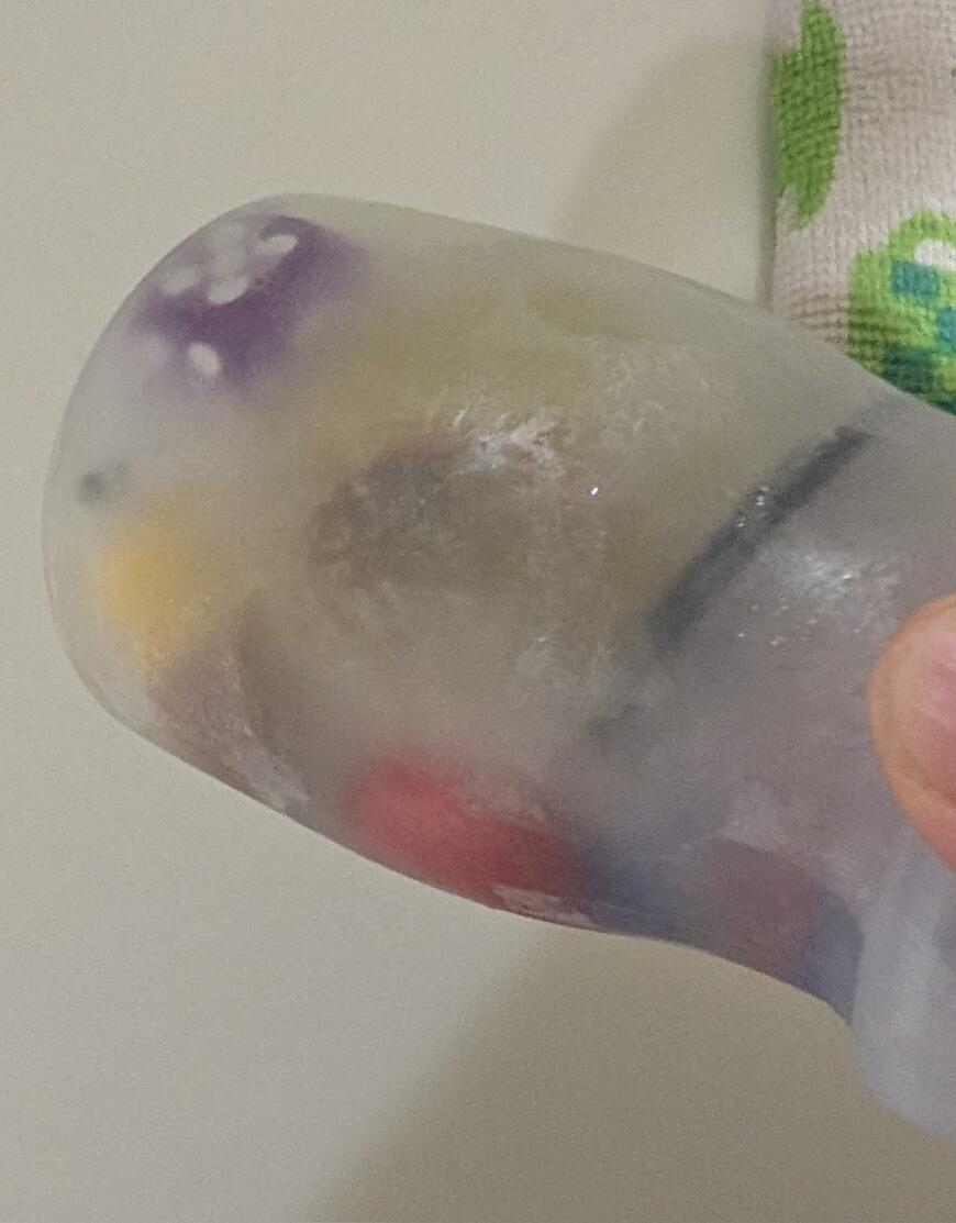 固まったおもちゃ