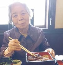 【80代夫婦】おじいちゃんとおばあちゃんが“大好物”に食欲全開！幸せそうな姿に「ほっこり」