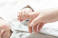 突然、一人で「まっすぐ立った赤ちゃん」が話題に　その理由に驚きの声