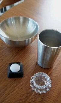 【100均DIY】たった10秒で完成！ダイソーアイテムで作る超簡単＆おしゃれランプが「目からウロコ」と話題